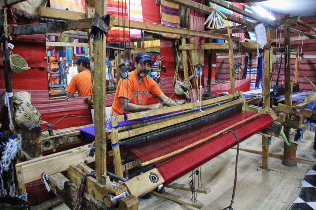 Weaving fabric for scarves, etc